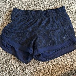 Athleta Mesh racer run shorts 4”